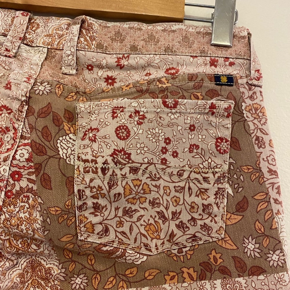 Patchwork Women Jeans - Picture 5 of 6